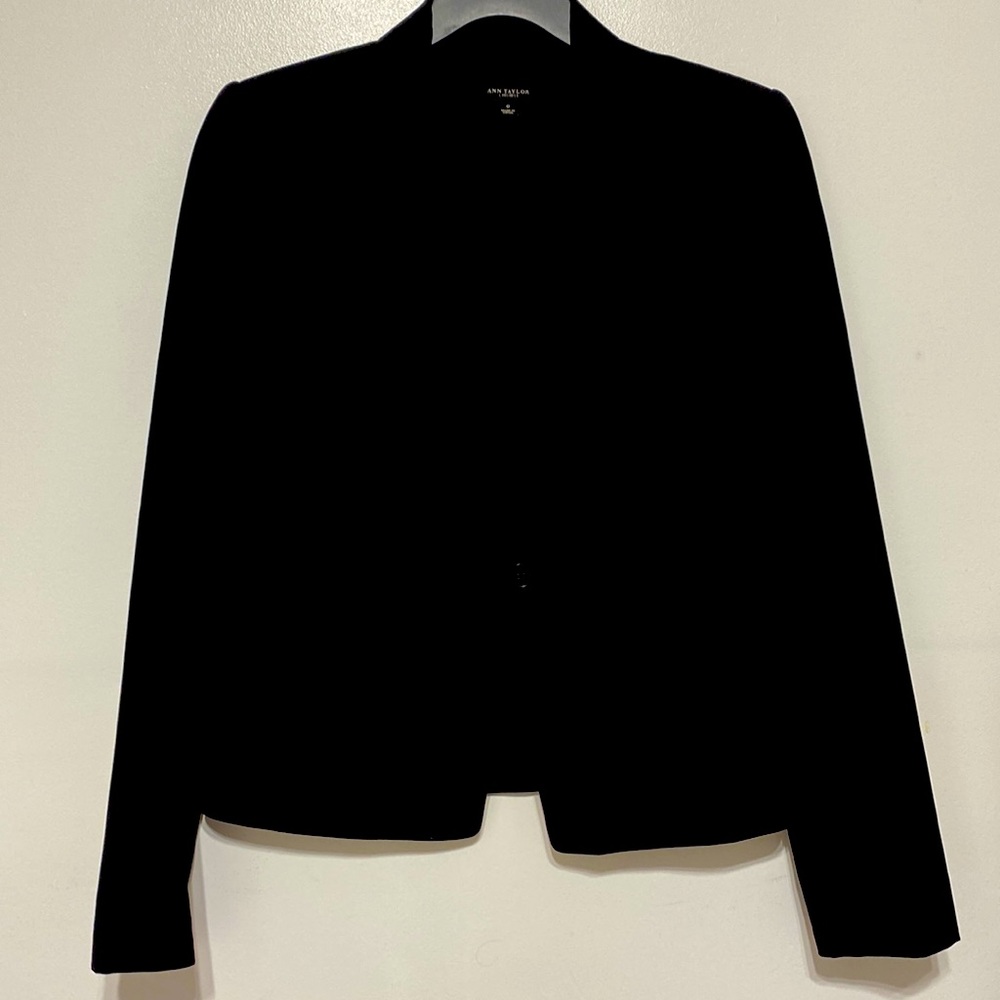 Ann Taylor women’s black jacket